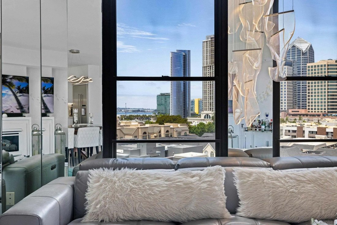 Condo in San Diego, California, United States 4 - 18629186