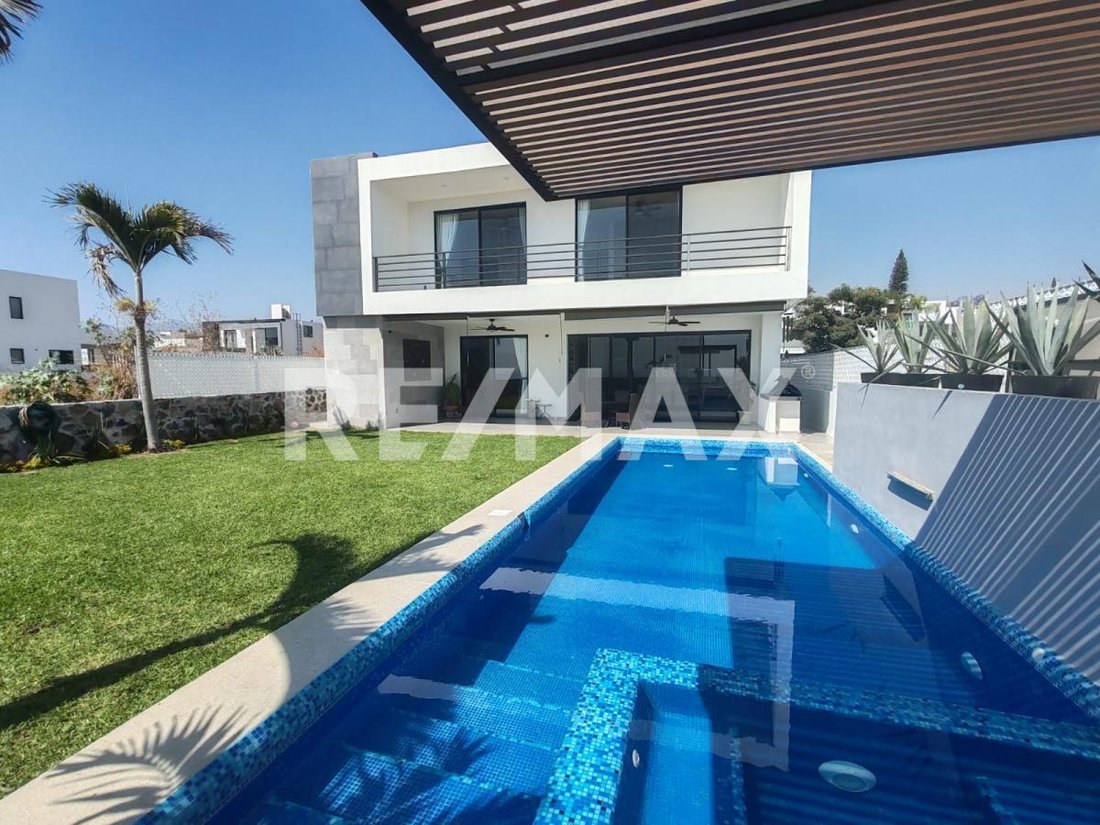 House in Lomas de Cocoyoc, Morelos, Mexico 1 - 18626345
