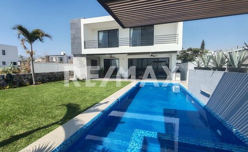 House in Lomas de Cocoyoc, Morelos, Mexico 1