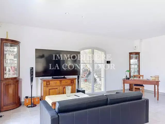 Villa in Saint-Andre-de-la-Roche, Provence-Alpes-Côte d'Azur, France 4 - 18620305