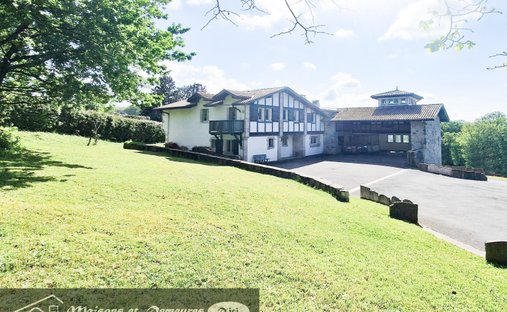 Villa in Mendi-Choko-Karrikatxar-Olhette, Urrugne, France 1