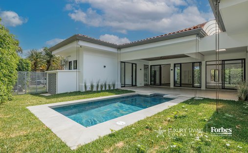 House in Pozos, San José Province, Costa Rica 1