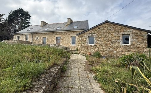 House in Pleubian, Brittany, France 1