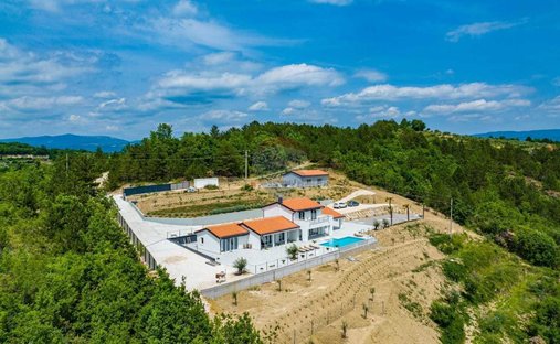 House in Opcina Cerovlje, Istria County, Croatia 1
