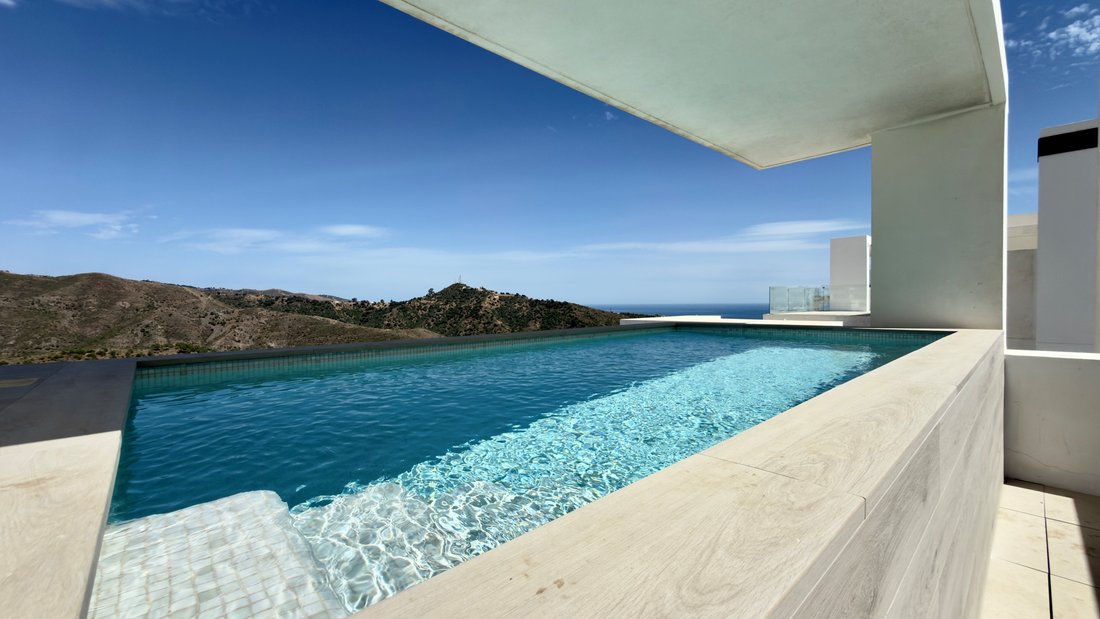 Apartment in Ojen, Andalusia, Spain 3 - 18629926