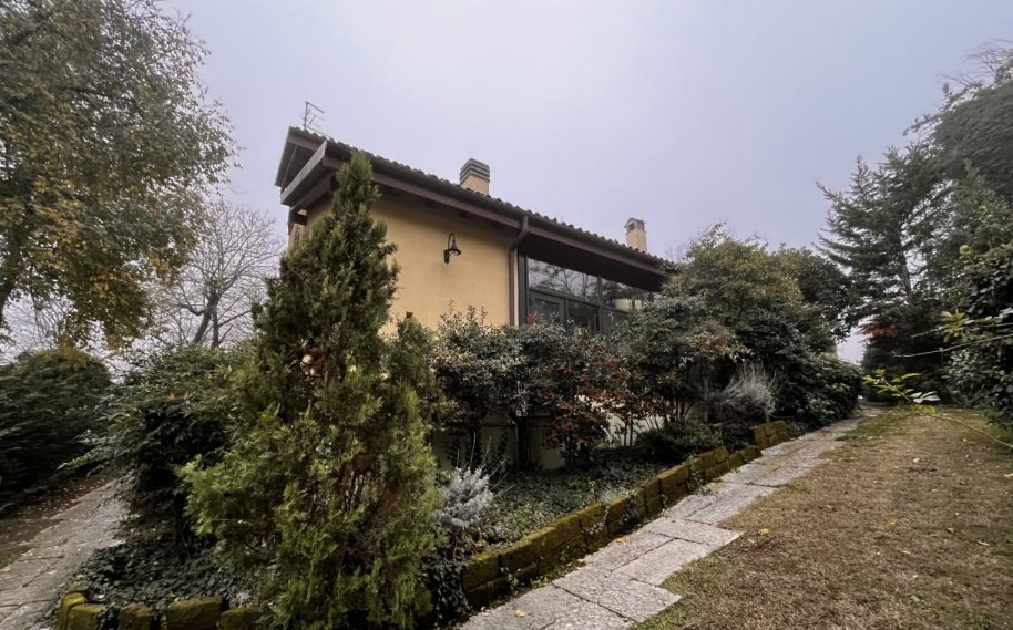 Villa in San Lazzaro, Emilia-Romagna, Italy 2 - 18626472