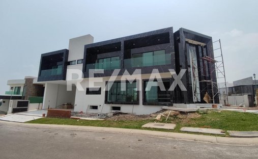 House in Lomas de Cocoyoc, Morelos, Mexico 1