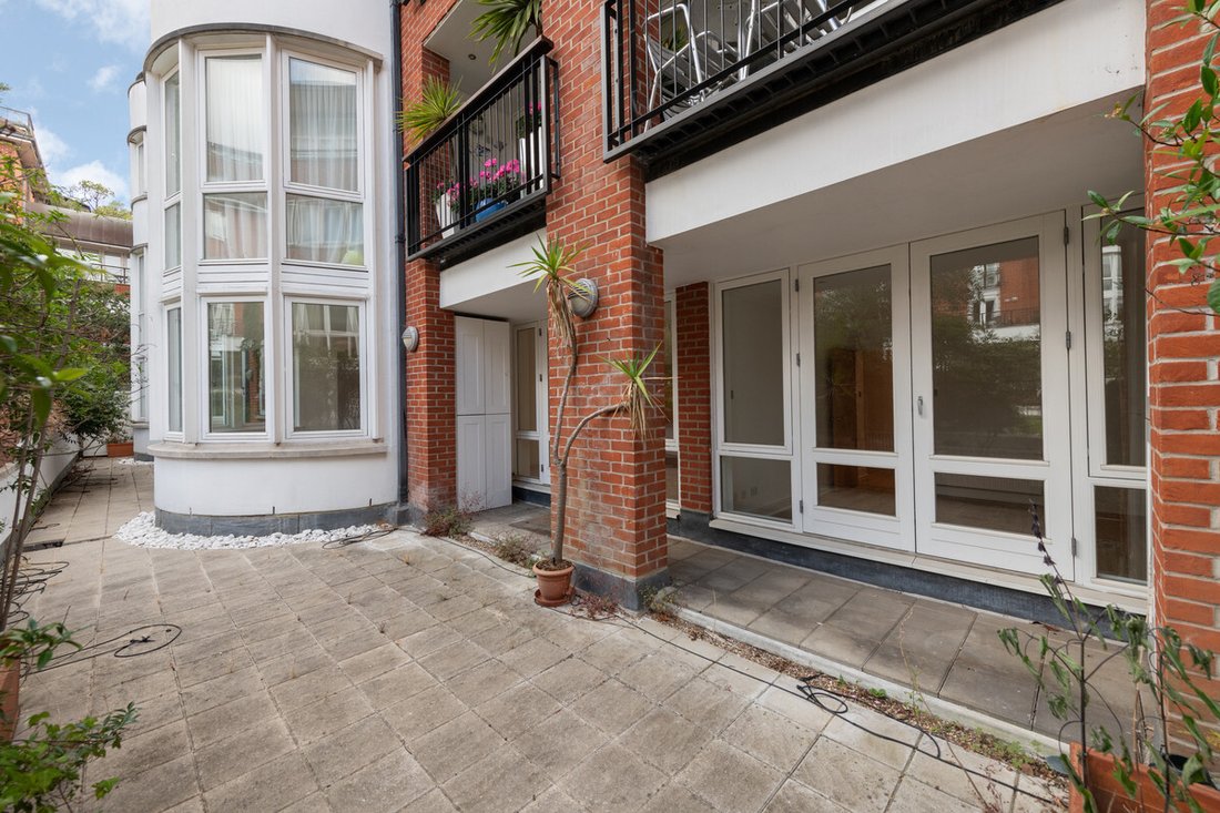 Apartment in Hampstead, Camden, England 3 - 18630047