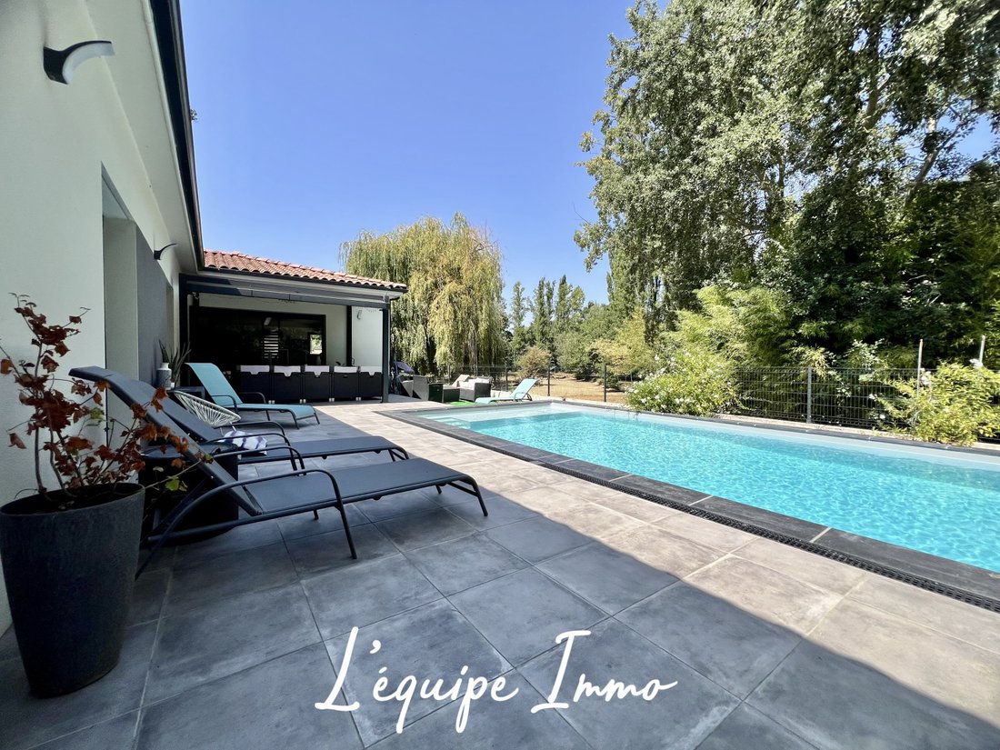 House in Casse Martin, L'Isle-Jourdain, France 1 - 18626705