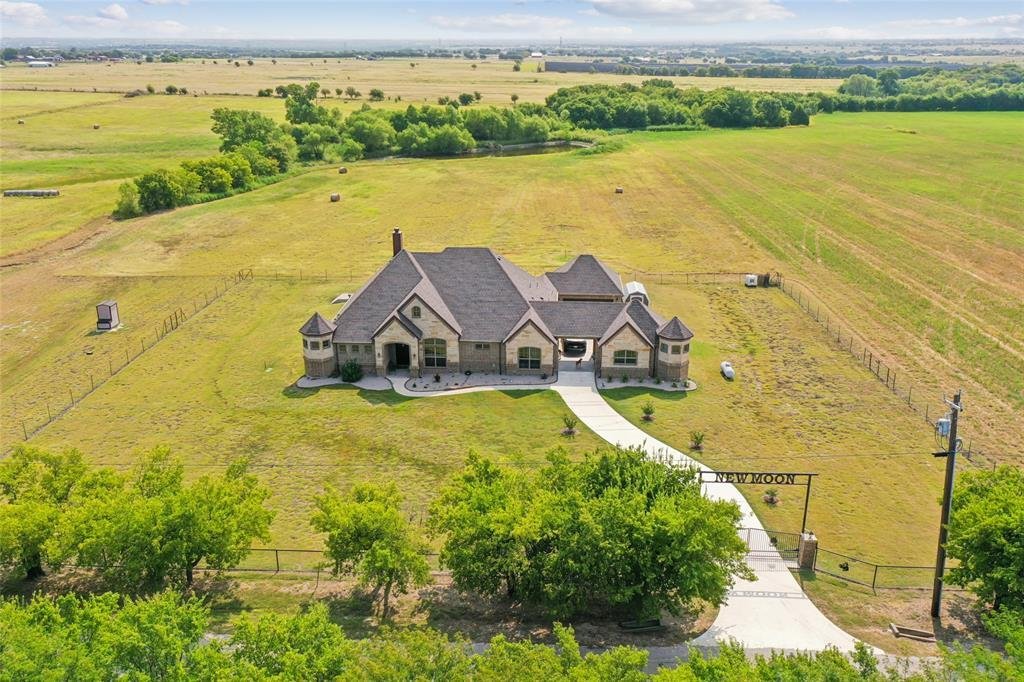 House in Sanger, Texas, United States 1 - 18629241