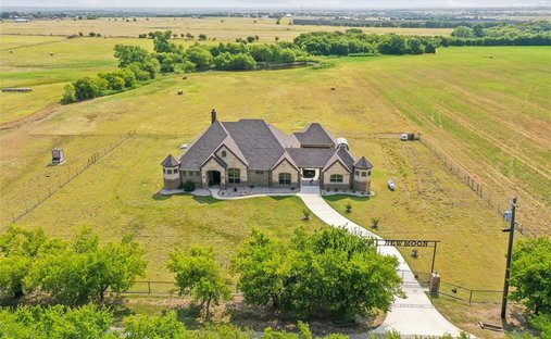 House in Sanger, Texas, United States 1