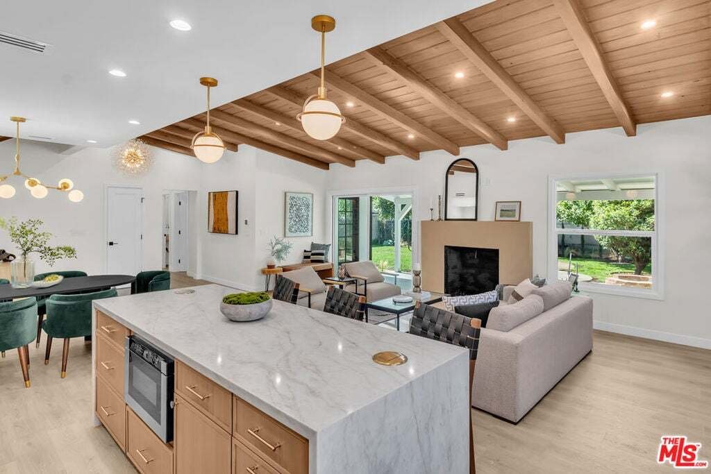 House in Los Angeles, California, United States 3 - 18511083
