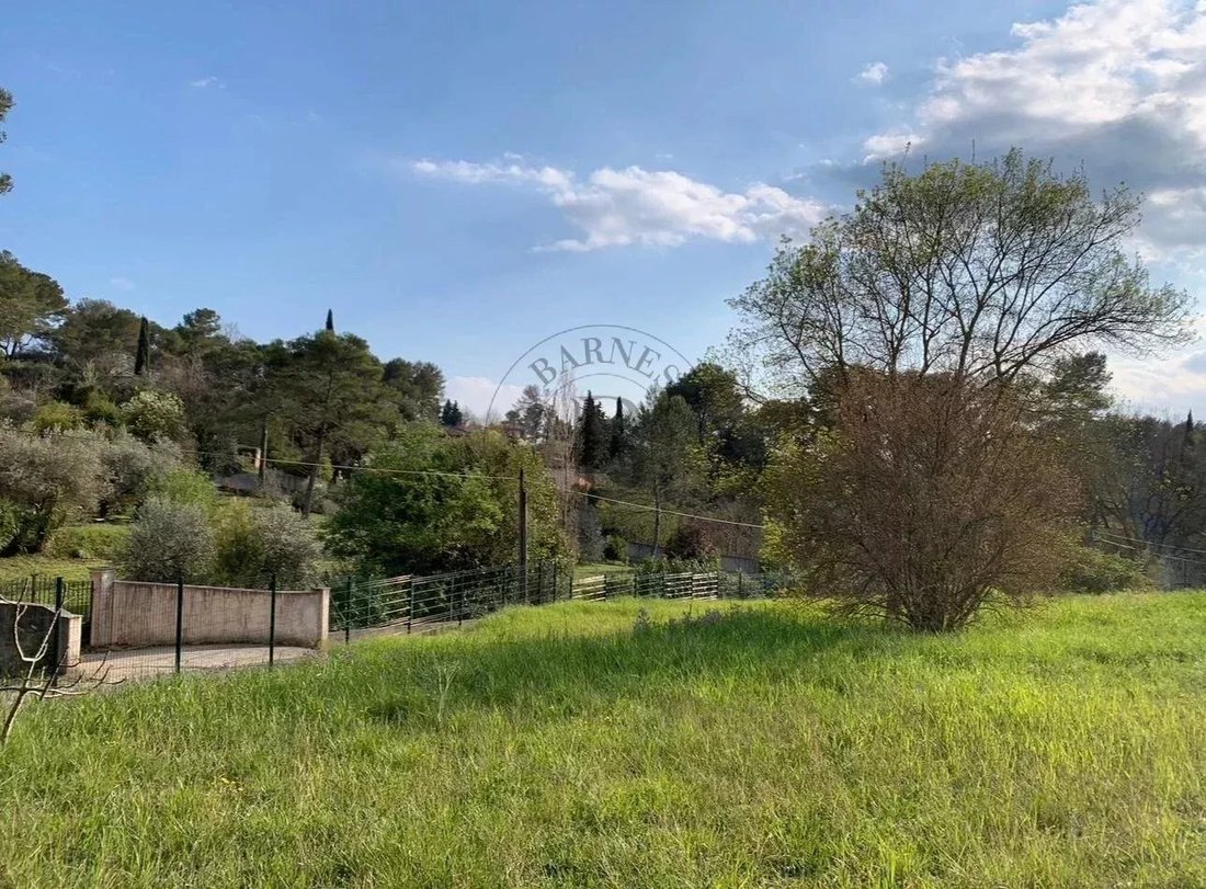 Land in Mougins, Provence-Alpes-Côte d'Azur, France 4 - 17357387