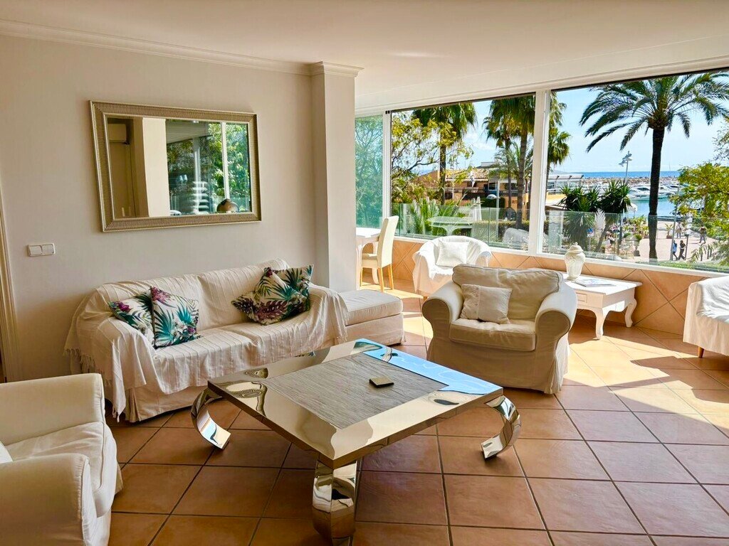 Wohnung in Portals Nous, Calvià, Balearische Inseln 2 - 18629710