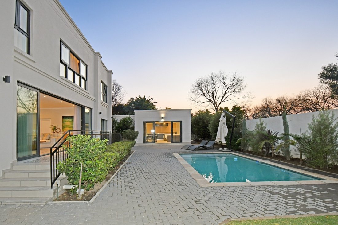 House in Ferndale, Gauteng, South Africa 4 - 18629717