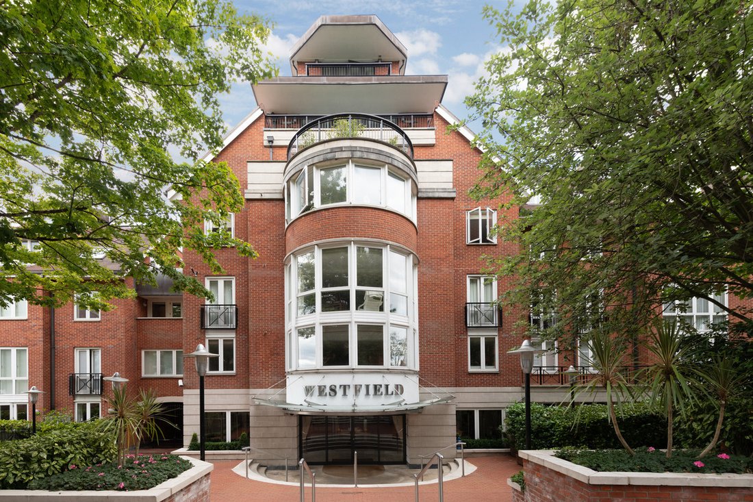 Apartment in Hampstead, Camden, England 1 - 18630047