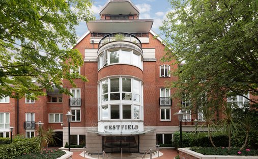 Apartment in Hampstead, Camden, England 1