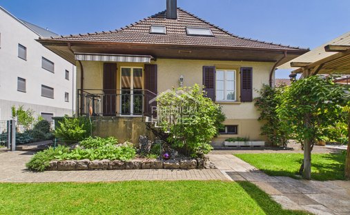 House in Oberentfelden, Aargau, Switzerland 1