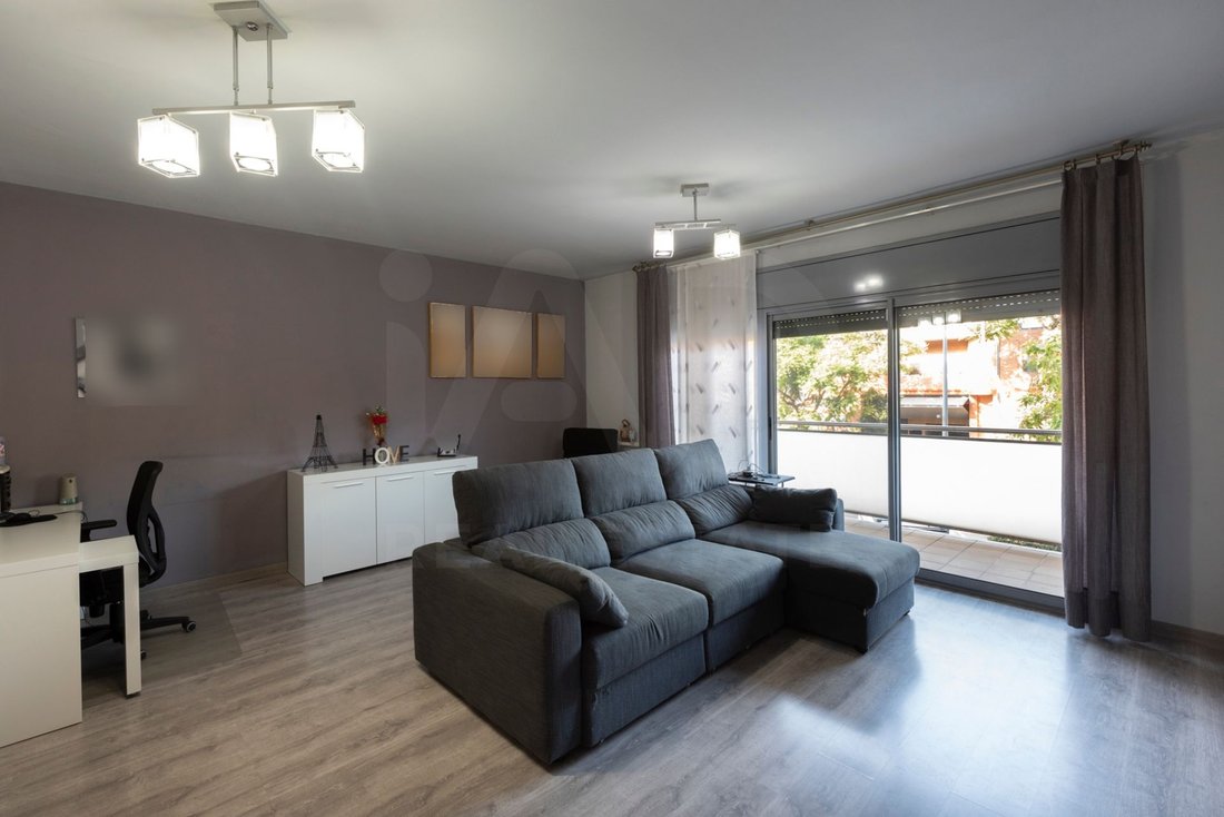Apartment in Cornella de Llobregat, Catalonia, Spain 1 - 18606879
