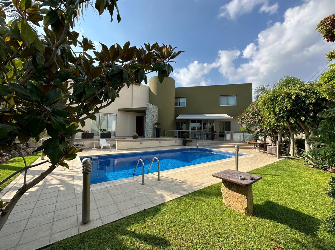 Villa in Agios Athanasios, Limassol, Cyprus 3 - 18123585