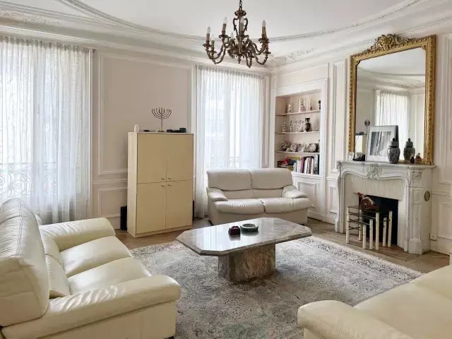 Apartment in Chaillot, Paris 16e Arrondissement, Paris 1 - 15908169