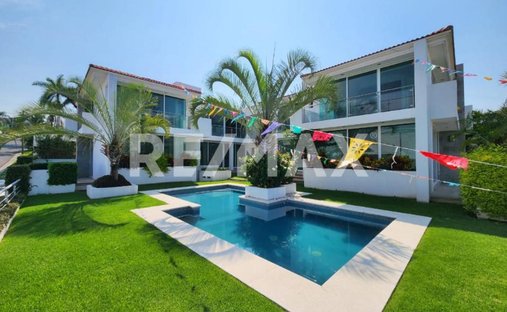 House in Lomas de Cocoyoc, Morelos, Mexico 1
