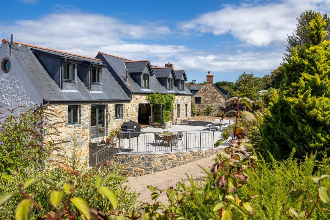 House in England 1 - 18626816