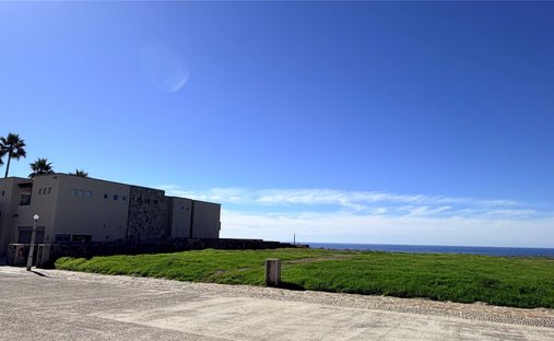 Land in Punta Piedra, Baja California, Mexico 1