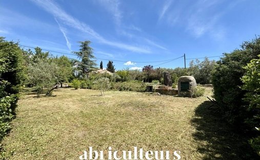Land in Mazenod-Bellevue-Saint Donat-Banon, Aix-en-Provence, France 1