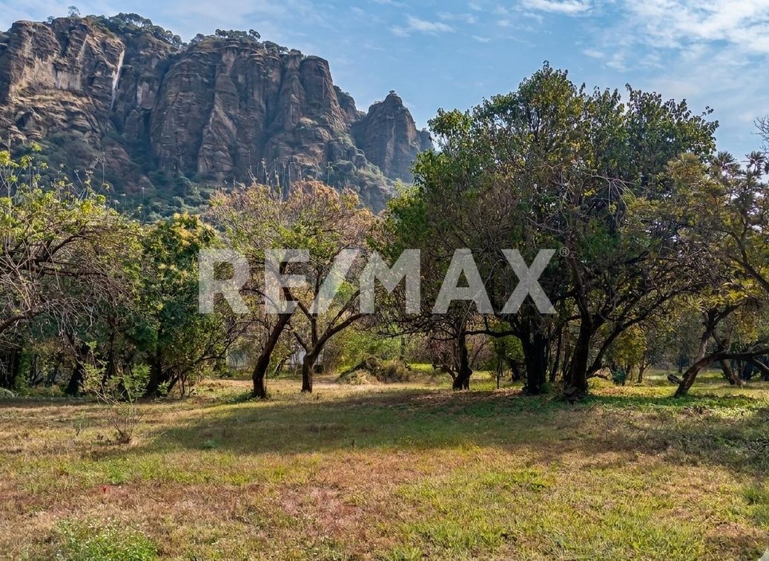 Land in Tepoztlán, Morelos, Mexico 1 - 18626358