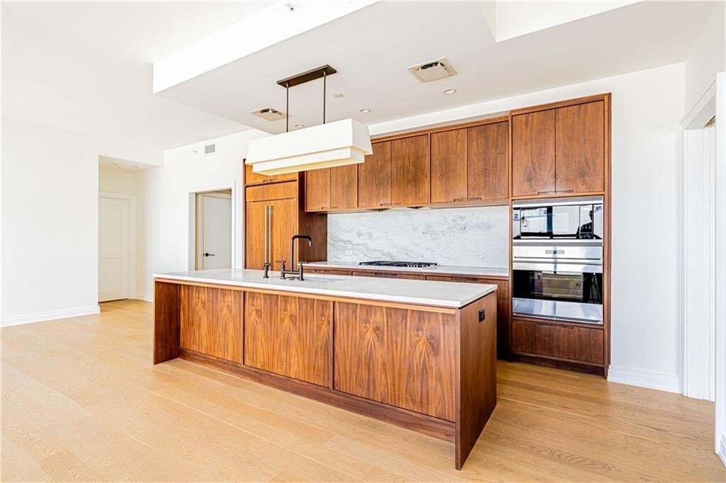 Condo in New Orleans, Louisiana, United States 5 - 18629456