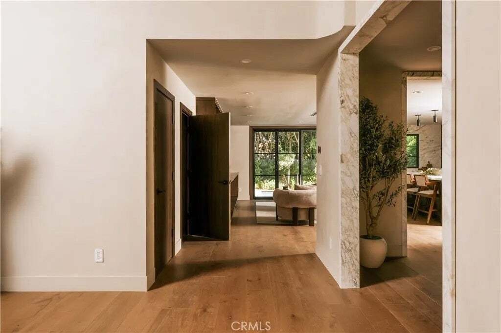 House in Los Angeles, California, United States 4 - 18625183