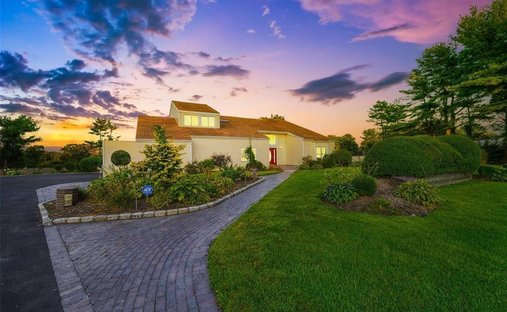 House in Huntington Station, New York, United States 1