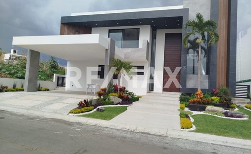House in Lomas de Cocoyoc, Morelos, Mexico 1