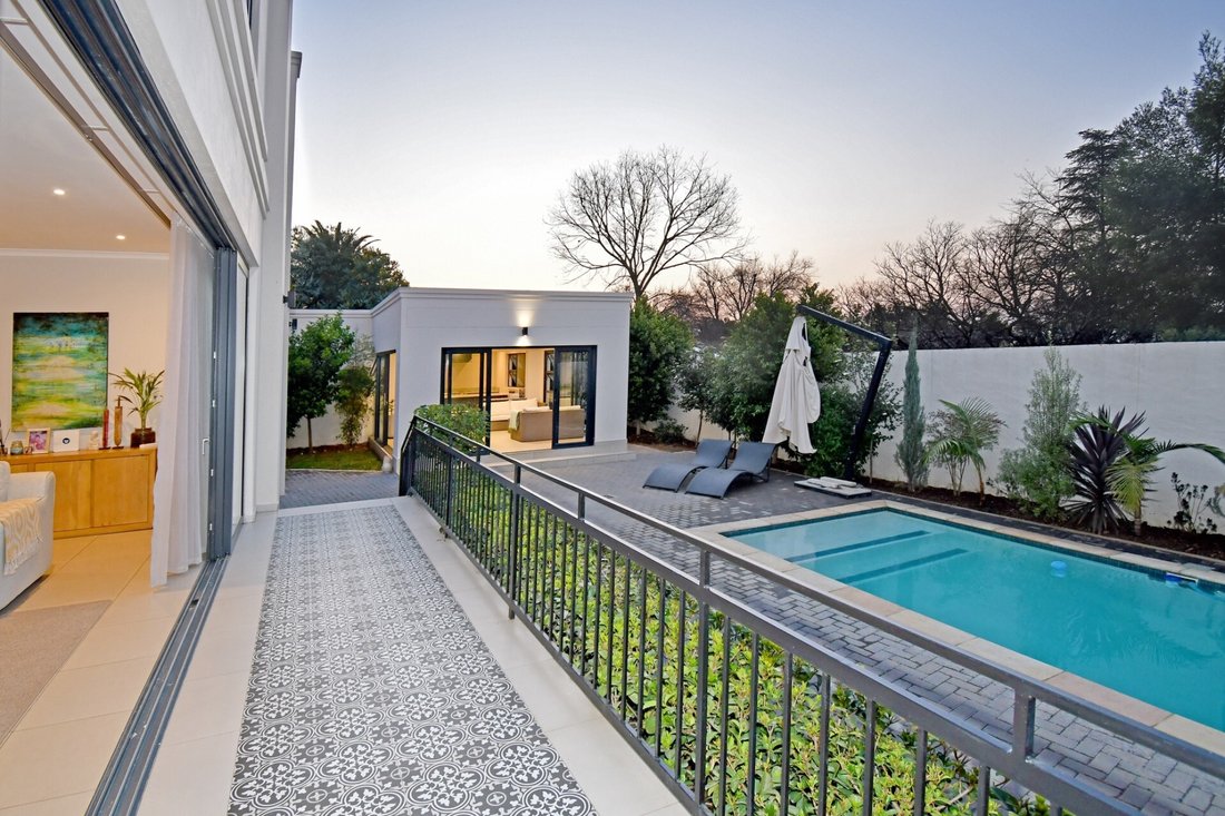 House in Ferndale, Gauteng, South Africa 3 - 18629717
