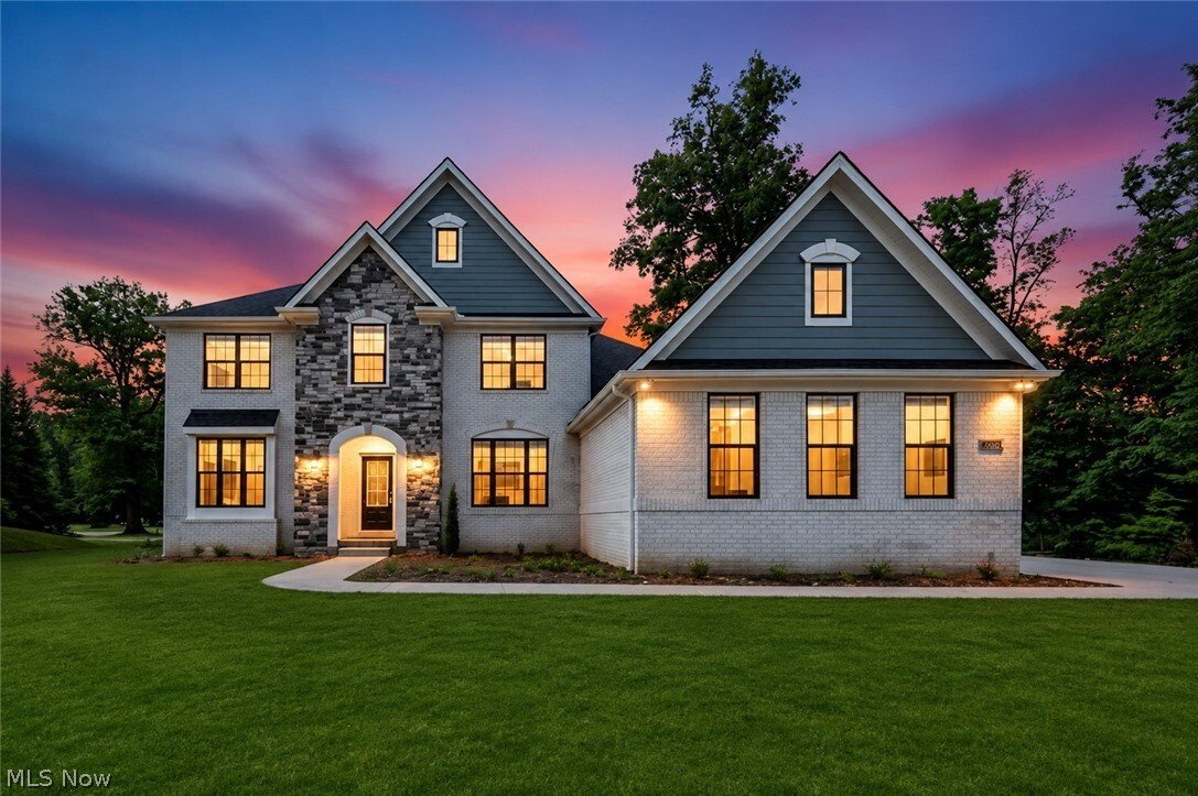 House in Strongsville, Ohio, United States 1 - 18303775