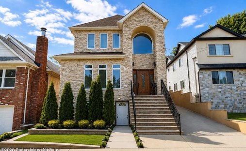 House in New York, New York, United States 1