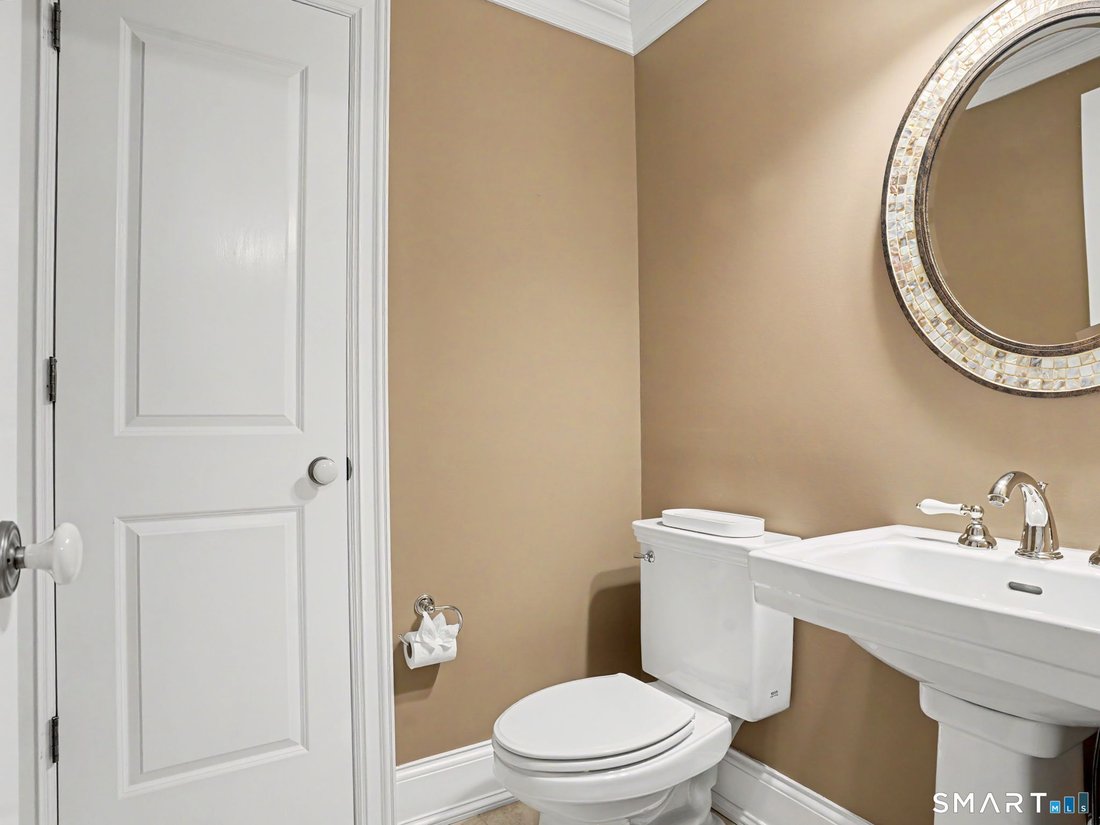 Condo in Norwalk, Connecticut, United States 3 - 18626607
