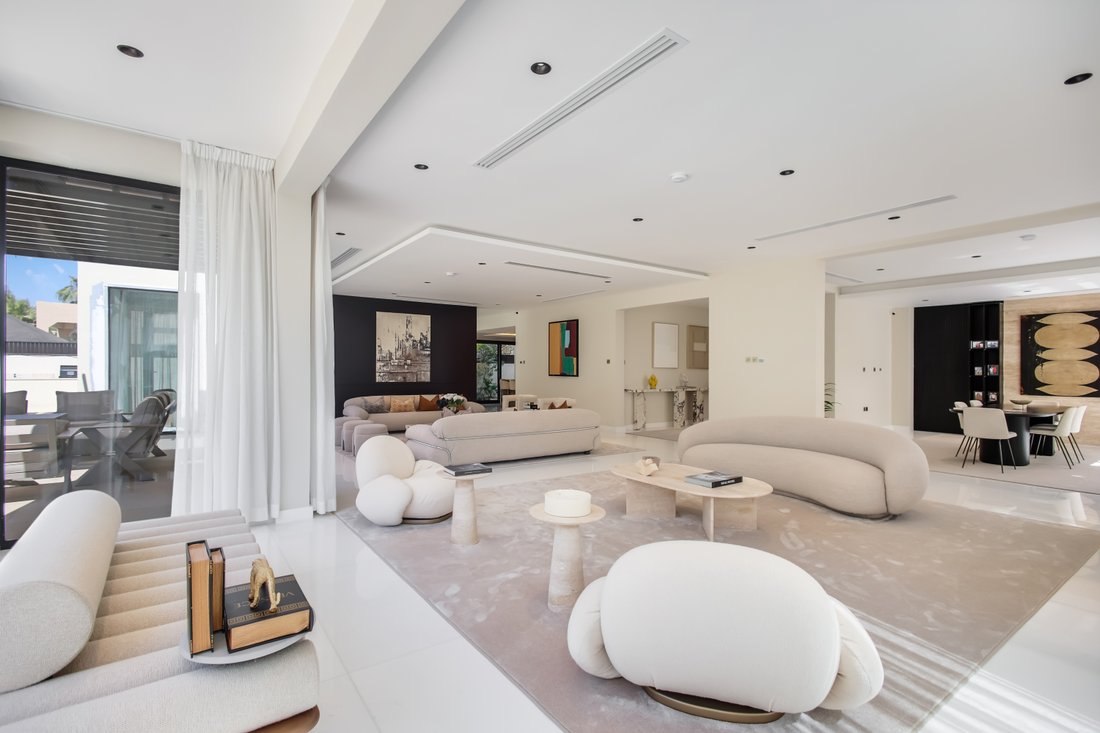 Villa in The Lakes, Dubai, United Arab Emirates 5 - 18626814