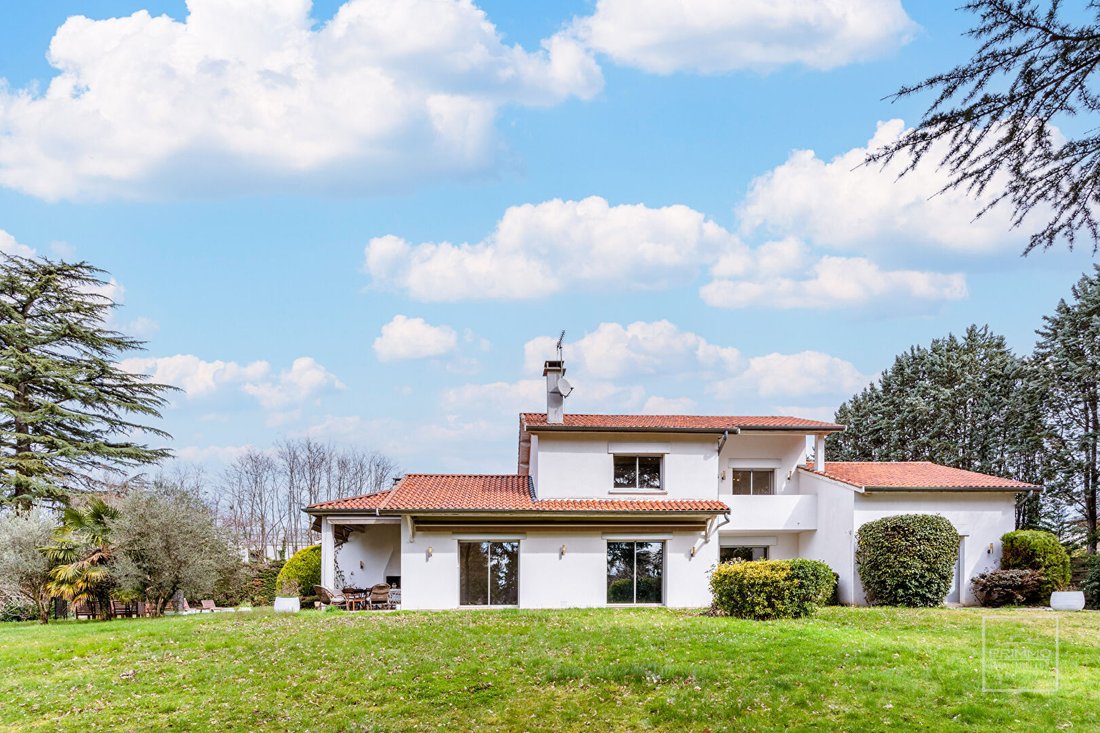 House in Saint-Cyr-au-Mont-d'Or, Auvergne-Rhône-Alpes, France 1 - 18628569
