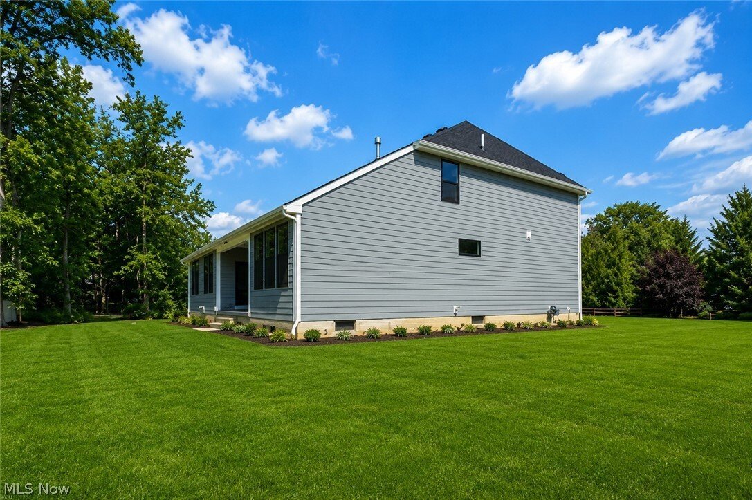 House in Strongsville, Ohio, United States 3 - 18303775