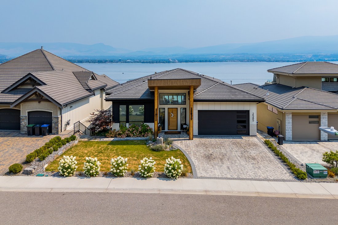 House in West Kelowna, British Columbia, Canada 2 - 18627573