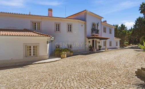 Farm Ranch in Carvoeira e Carmoes, Lisbon, Portugal 1