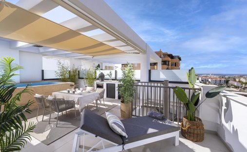 Penthouse in Estepona, Andalusia, Spain 1