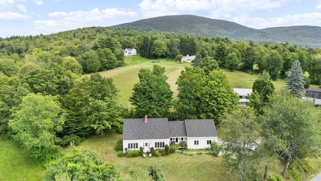 House in Wilmot, New Hampshire, United States 1 - 18630509