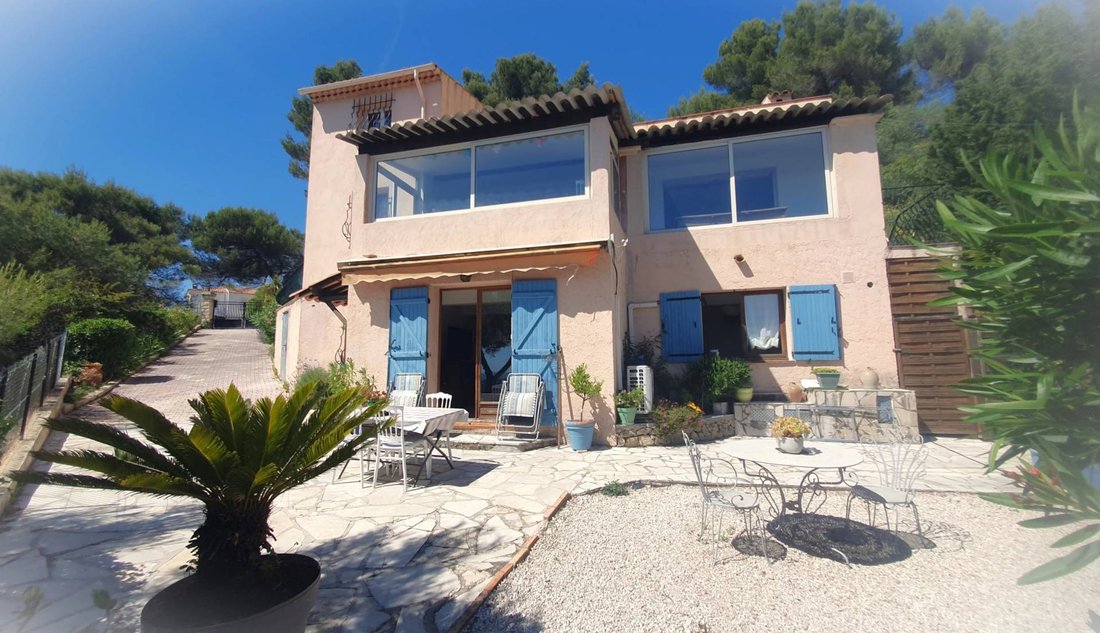 Villa in Aspremont, Provence-Alpes-Côte d'Azur, France 2 - 18092657