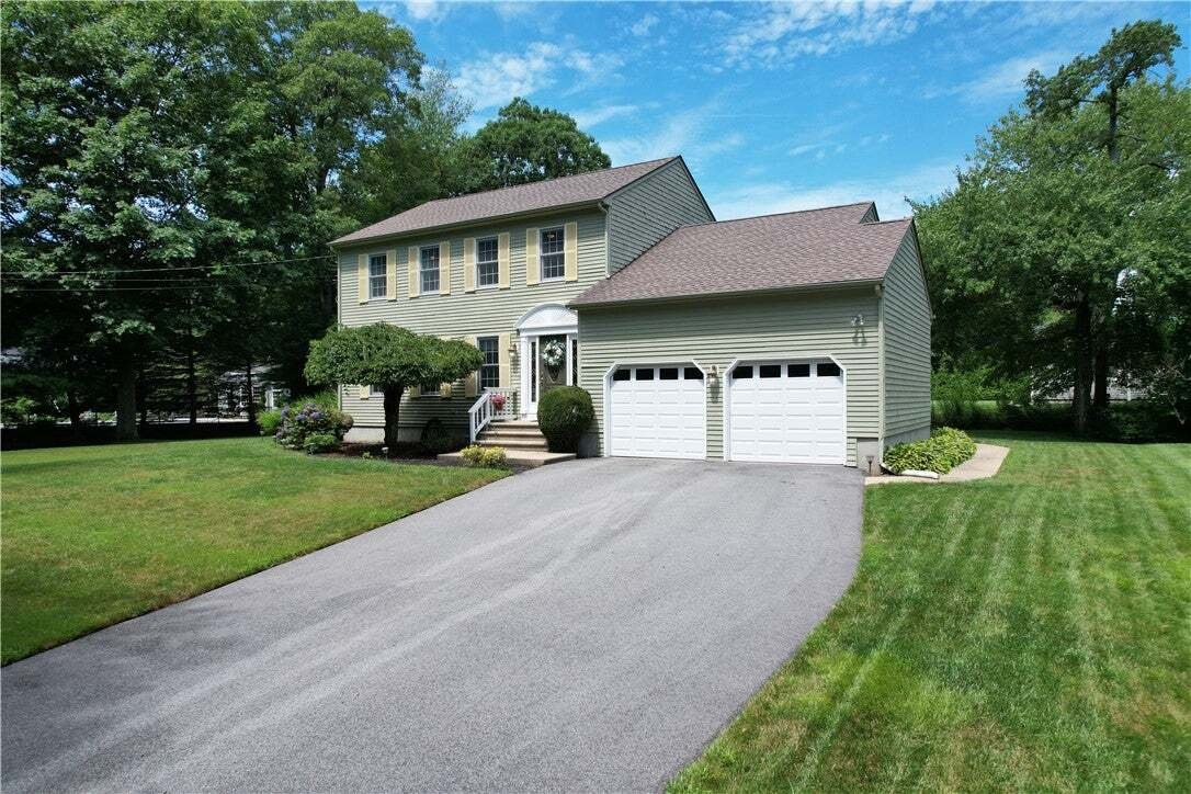 House in Cranston, Rhode Island, United States 4 - 18629016