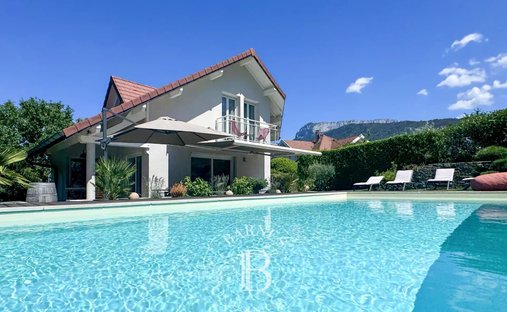 House in Annecy-le-Vieux, Annecy, France 1