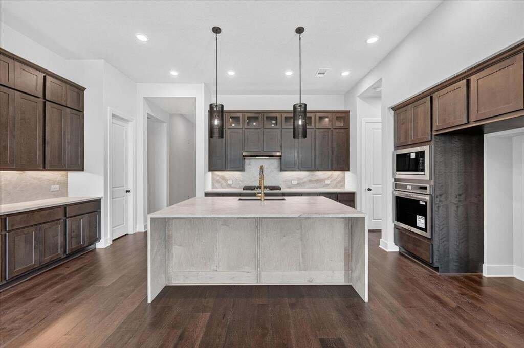 House in Waxahachie, Texas, United States 2 - 17093800