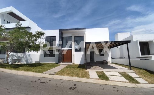 House in Lomas de Cocoyoc, Morelos, Mexico 1